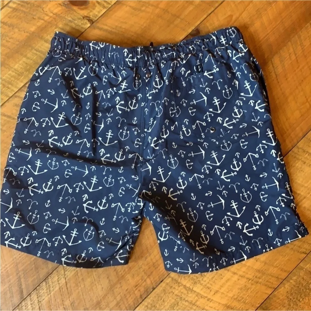 Lands’ End blue swim trunks with anchor print Size Large